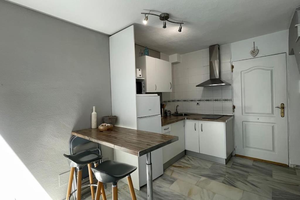 Lägenhet Atico Con Bonita Vista. En Urbanizacion Privada.! Estepona